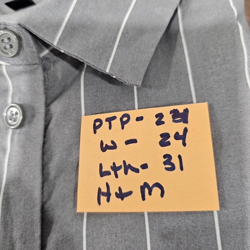 H&M Divided Gray Pinstripe Oversized Button Down Shirt Cotton Size M - Picture 8 of 10